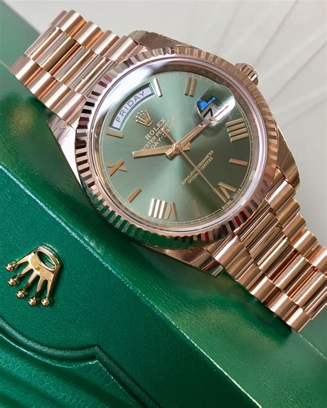 rolex day date 40 everose.